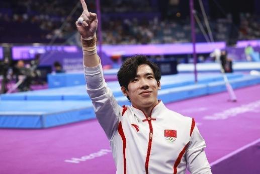 郑钦文奥运夺金后首秀取胜 本人发声